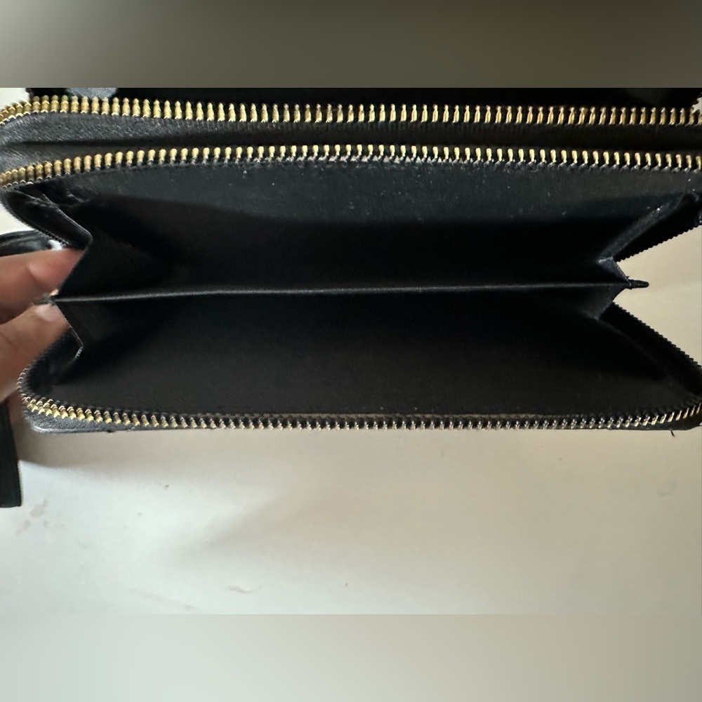 🌺XOXO Wallet🌺 - Picture 4 of 5